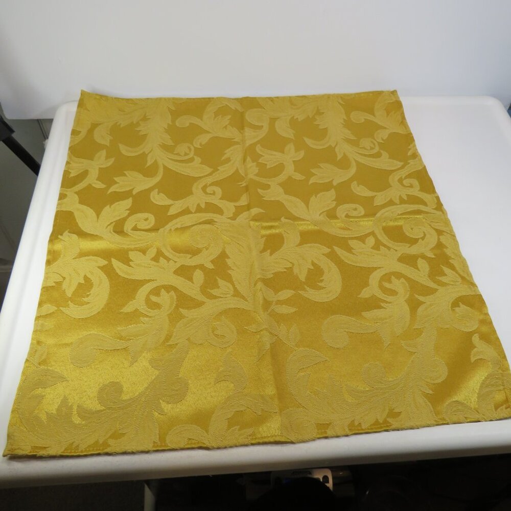 Vintage Rich Gold Jacquard Fabric (4) Dinner Napkins 18x19"